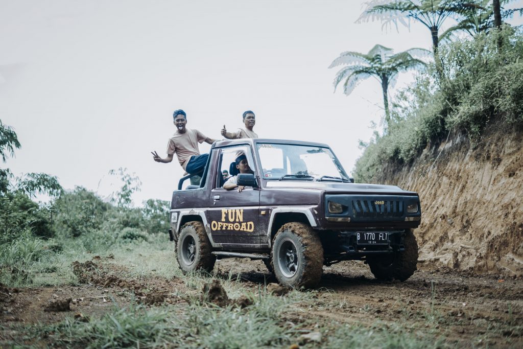 Kendaraan Offroad Puncak