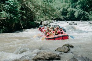 Wisata Arung Jeram Bogor